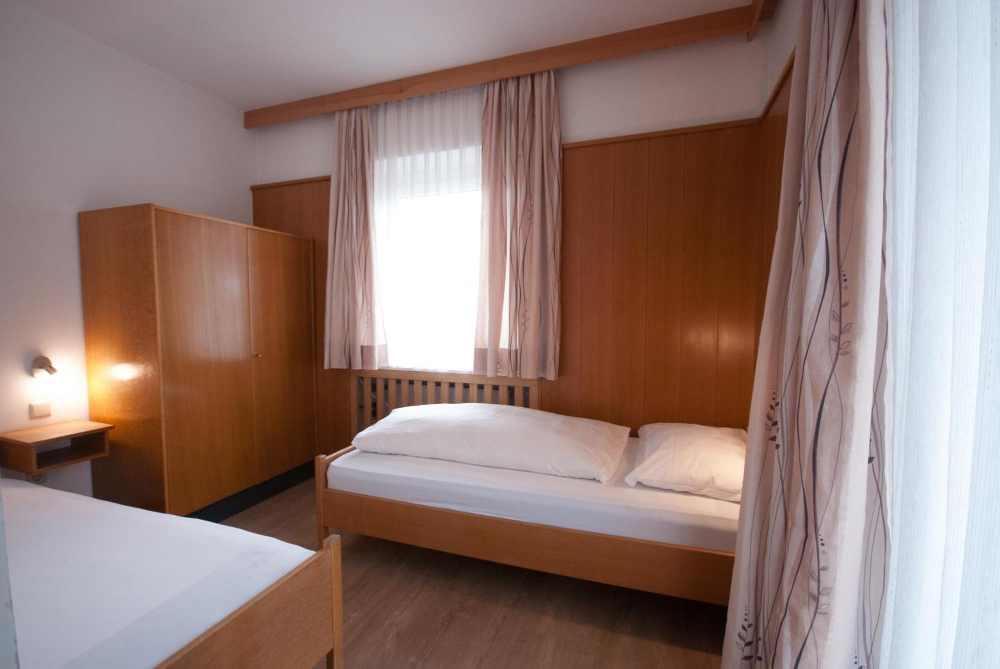 Garni Hofer Aparthotel Sexten Exterior photo